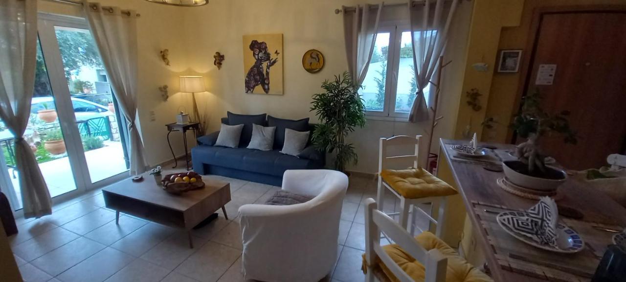 Adi'S Apartment On The Beach Barbati Exterior photo